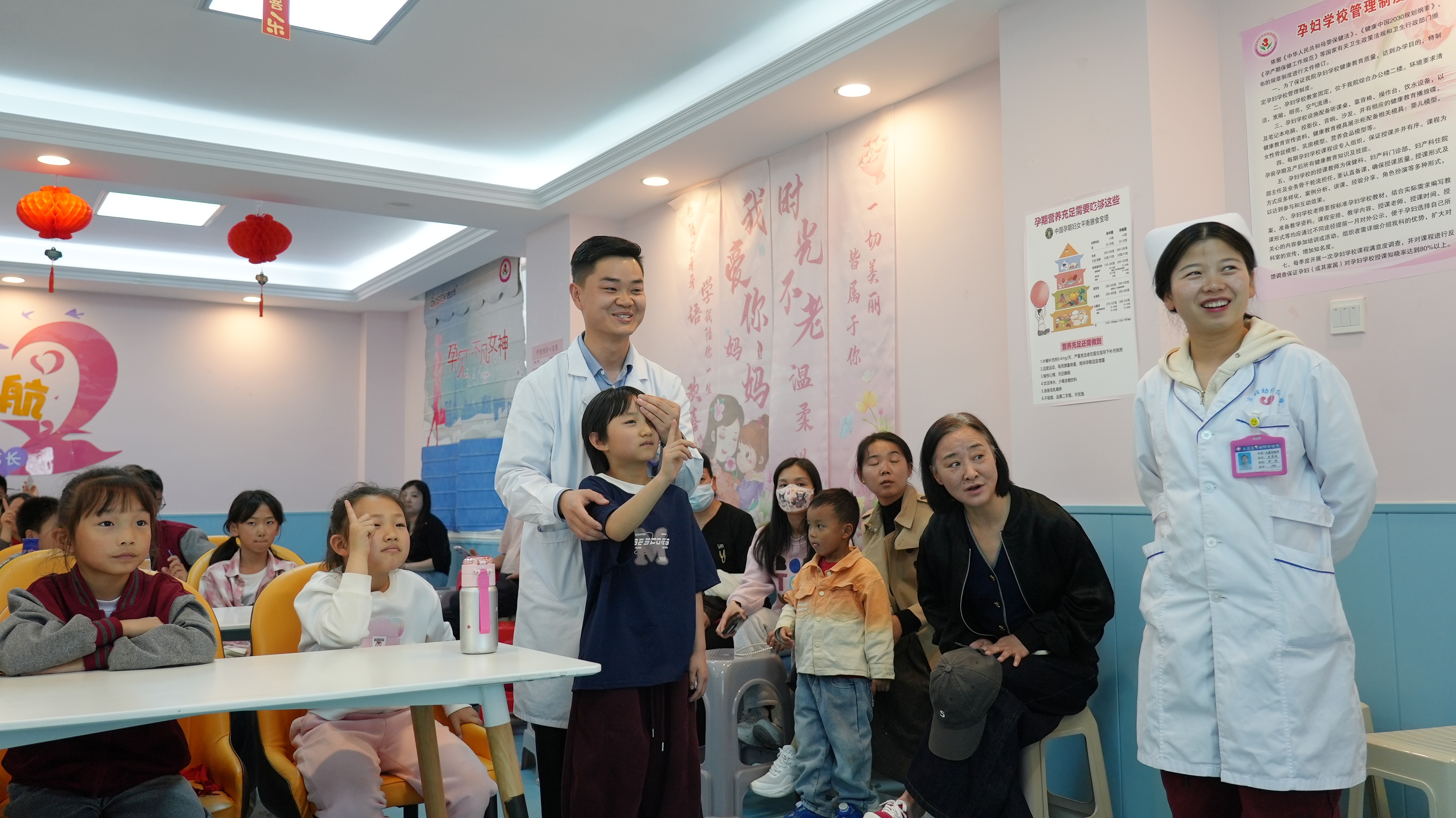 五一前夕，小记者走进驻马店市妇幼保健院，沉浸式探秘奇妙医学世界(图3)